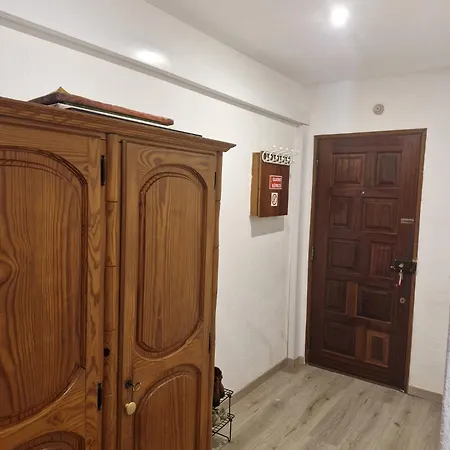 Flat Near Marina And *