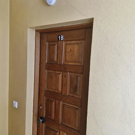 Flat Near Marina And