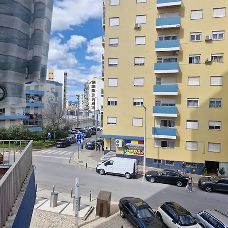 Flat Near Marina And *