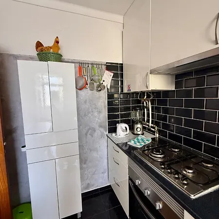 Apartment Flat Near Marina And Portimao